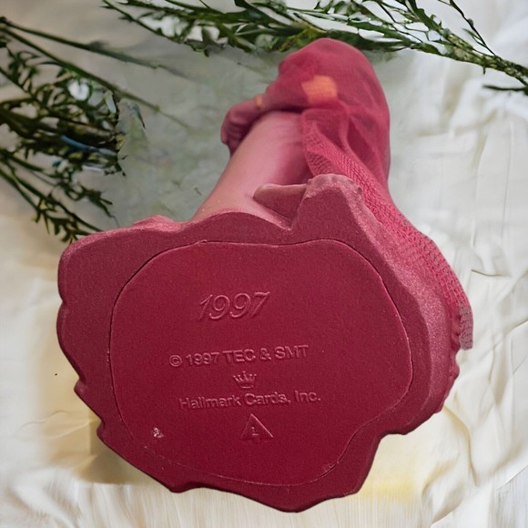 Hallmark 1997 Keepsake Ornament Scarlett O'Hara #1 Series Gone with the Wind Box - Picture 6 of 8